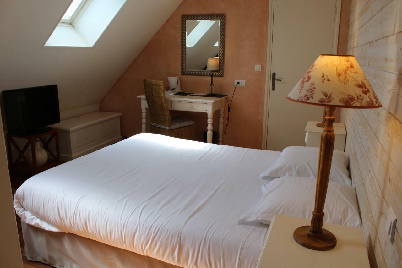 Logis Le Quai Fleuri Otel Les Villages Voveens Dış mekan fotoğraf
